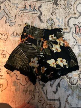 Source Unknown Black Floral High-Waist Smocked Shorts